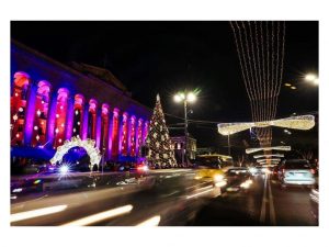 Batum-Meydan-Cadde-Led-Işık-Süsleme-7-300x225